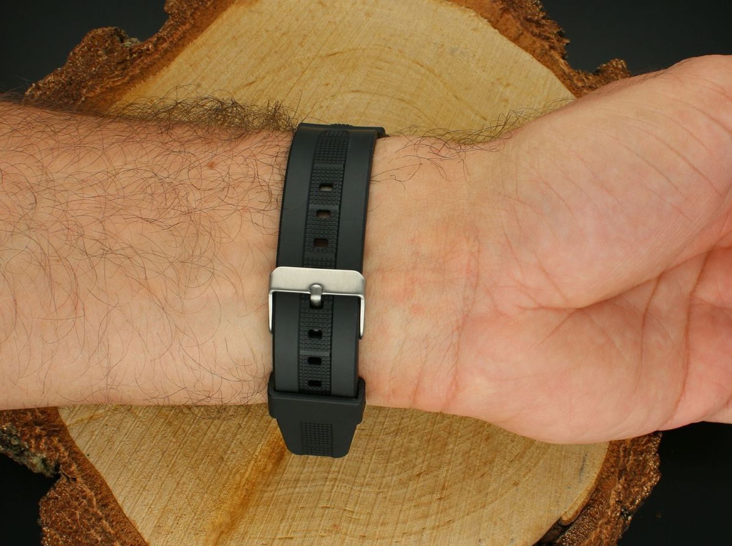 Kup zegarek Hagen HA-339G – sportowy model z funkcją alarmu, stoperem, podświetleniem i wodoszczelnością 50m. Stylowy i wytrzymały zegarek dla dzieci i młodzieży (2).jpg